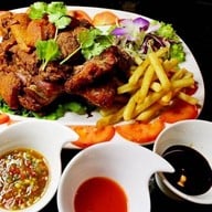 เมนูของร้าน ครัวสวนสน โคราช