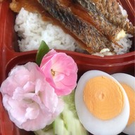 เมนูของร้าน บ้านข้าวแกงป้าแดง