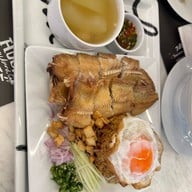Greyhound Café เซ็นทรัลพลาซา พระราม 2