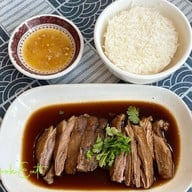 จู โจว เป็ดพะโล้ร้อยปี JuJow's Legend of the Stewed Duck