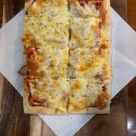 9 Pints The Gastro House