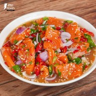 เมนูของร้าน ก๋วยเตี๋ยวคลุกฝุ่น .