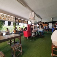 บรรยากาศ ก๋วยเตี๋ยวเรือรสนิยม ต้นตำรับ หมู่บ้านสายฝน1 อ.เมือง ขอนแก่น