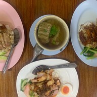 แสงทอง สะพานนวลฉวี
