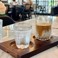 เมนูของร้าน Double You Cafe Khonkaen เลี่ยงเมือง