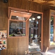 มีชา กาแฟ ชานมไข่มุก สาขาท่าแพ