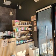 บรรยากาศ Inthanin Coffee ท่าใหม่ 2