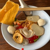 เมนูของร้าน จิระ เย็นตาโฟ พุทธมณฑลสาย 2