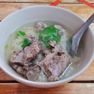 ต้มเลือดหมูระยอง