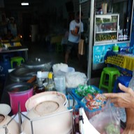 หน้าร้าน นำชัย เกี๊ยวปลา
