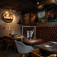 BRO's grill and beer สุขุมวิท 50