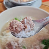 ต้มเลือดหมูระยอง