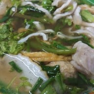 เมนูของร้าน นำชัย เกี๊ยวปลา
