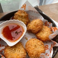 Kan's haus cafe and bistro