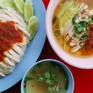 ร้านข้าวมันไก่ เจ๊ไร (สิมิลัน)