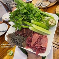 ก๋วยเตี๋ยวคลุกฝุ่น .