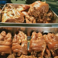 ขาหมูทองพรรณ ถนนประชาอุทิศ