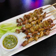 เมนูของร้าน ลูกชิ้นทองสุข&ส้มตำสวนอากง