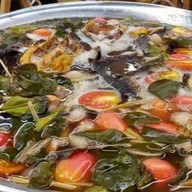 มินิ โปังเหน่ง เกี้ยวเขย่า ต้มโคล้งปลาย่าง สาขา1