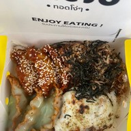 DEK CHA x STUPID FRIES เด็กชา แยกลำสาลี แยกลำสาลี