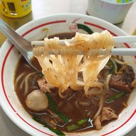 เมนูของร้าน ก๋วยเตี๋ยวเพิ่มพูน ซอยโชคชัยร่วมมิตร 1
