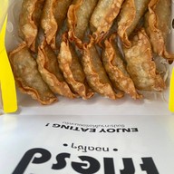 DEK CHA x STUPID FRIES เด็กชา แยกลำสาลี แยกลำสาลี