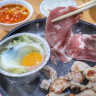 Day by Day โปโล