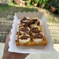 นู๋จอยขนมปังปิ้ง