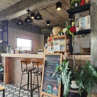 ร้านไอ้ป๋อง -