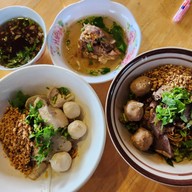 ร้านไอ้ป๋อง -