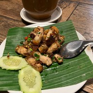 เมนูของร้าน รออยู่ตรงนี้ Food & Friends, Chiang Mai เชียงใหม่