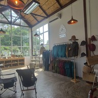 บรรยากาศ Catfish cafe ร้านยอดฮิต สาขา 1 Halal