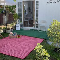 Tiny Cafe'