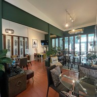 Arrivals Cafe Gallery สุวินทวงศ์
