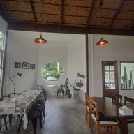 บรรยากาศ Catfish cafe ร้านยอดฮิต สาขา 1 Halal