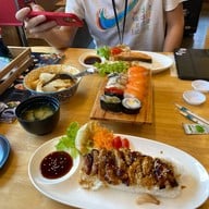 ข้าวปั้น ซูชิเฮ้าส์ (หน้าศาล) ข้าวปั้น ซูชิเฮ้าส์ (หน้าศาล)