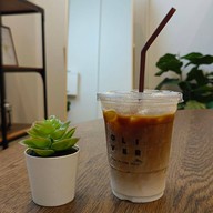 เมนูของร้าน Oliver Cafe ห้างไชยแสงสิงห์บุรี ชั้น 3 หน้าโรงหนัง