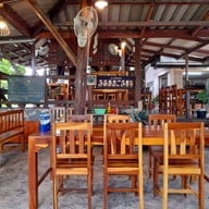 บรรยากาศ ครัวปีกไม้