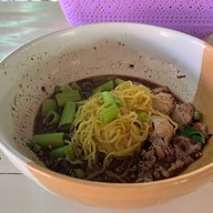 ก๋วยเตี๋ยวเรือ ป ประทีป บางปะอิน