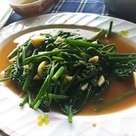เมนูของร้าน ครัวบ้านริมน้ำ วัดกู้
