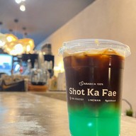 BUZZ BEER เมืองทองธานี ถนน บอนด์สตรีท