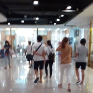 หน้าร้าน พูจองคลินิก อิมพีเรียลเวิลด์ สำโรง