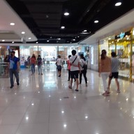 หน้าร้าน พูจองคลินิก อิมพีเรียลเวิลด์ สำโรง