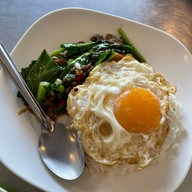 เชฟเด้ง สาขา 1 หลังโรงพยาบาลกรุงเทพ อุดรธานี