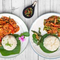 ร้านฉันอยากกิน🦐🐡🐠เลือกปรุงตามใจฉัน ติด 7-Eleven Golf city Food court จาน 3