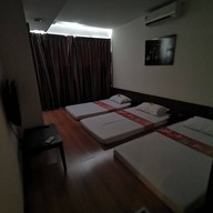 Healthland สาทร