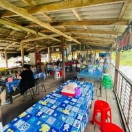 ร้านก๋วยเตี๋ยวท่าเรือป้าติ๊ด