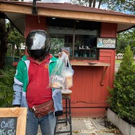 Fat&moustach Cafe สถานีตำรวจภูธรแก่งคอย