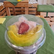 โอเยสสมูทตี้น้ำผักผลไม้ปั่น - OYES smoothies & happy food โอเยส