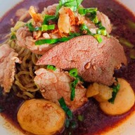 ก๋วยเตี๋ยวเรือ 3 อ. By.แม่จำเนียน .